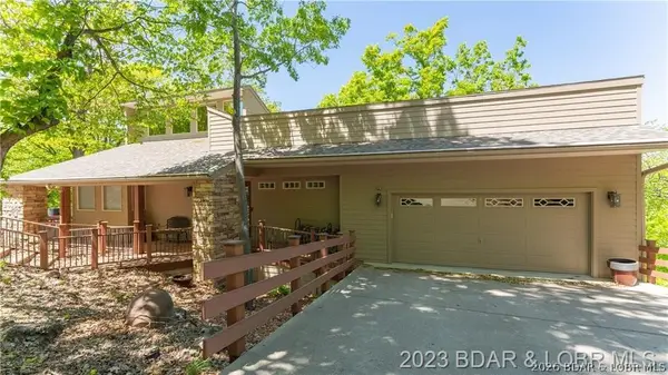 421 Staniel Cay Drive, Osage Beach, MO 65065
