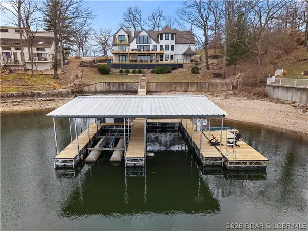 1729 Chimney Point, Sunrise Beach, MO 65079
