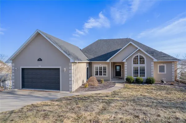 66 Valencia Drive, Lake Ozark, MO 65049