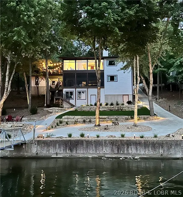 1073 Country Club Drive, Lake Ozark, MO 65049