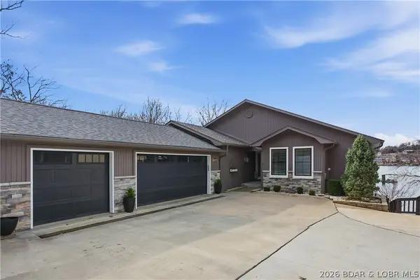 637 Castle Garden Road, Sunrise Beach, MO 65079