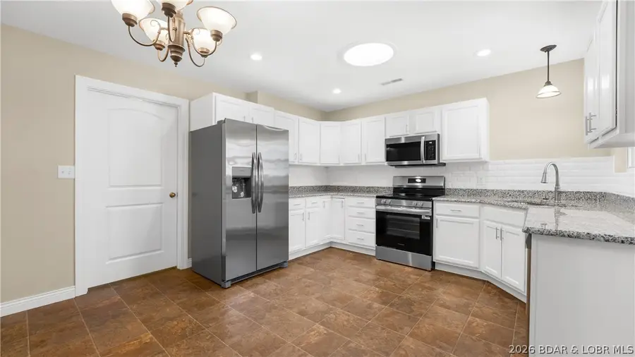 407 Clint Avenue, Camdenton, MO 65020 - #2