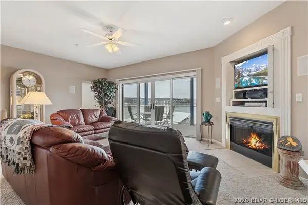 36 Monarch Cove Cove #2C, Lake Ozark, MO 65049