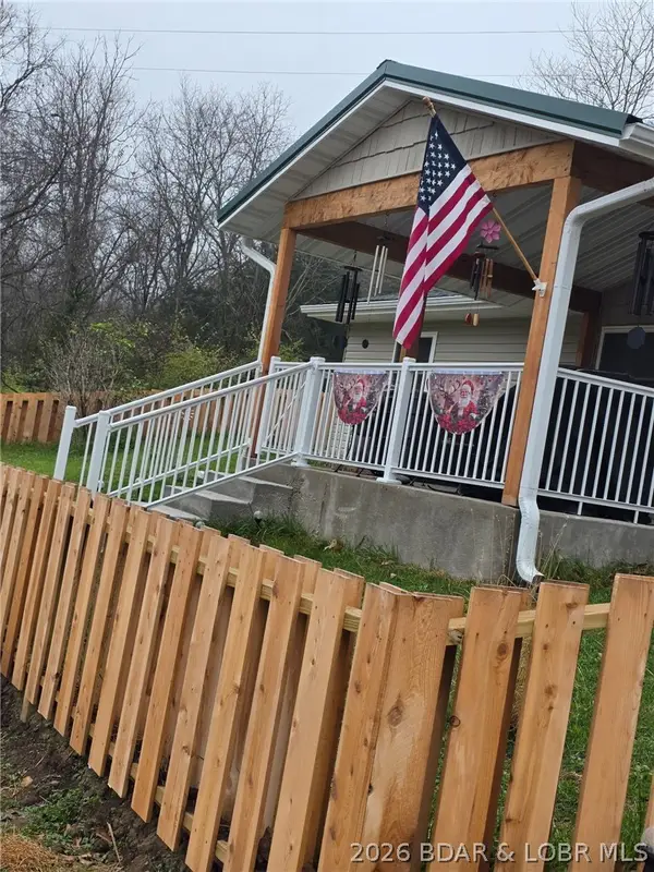 24240 Hwy 5, Versailles, MO 65084