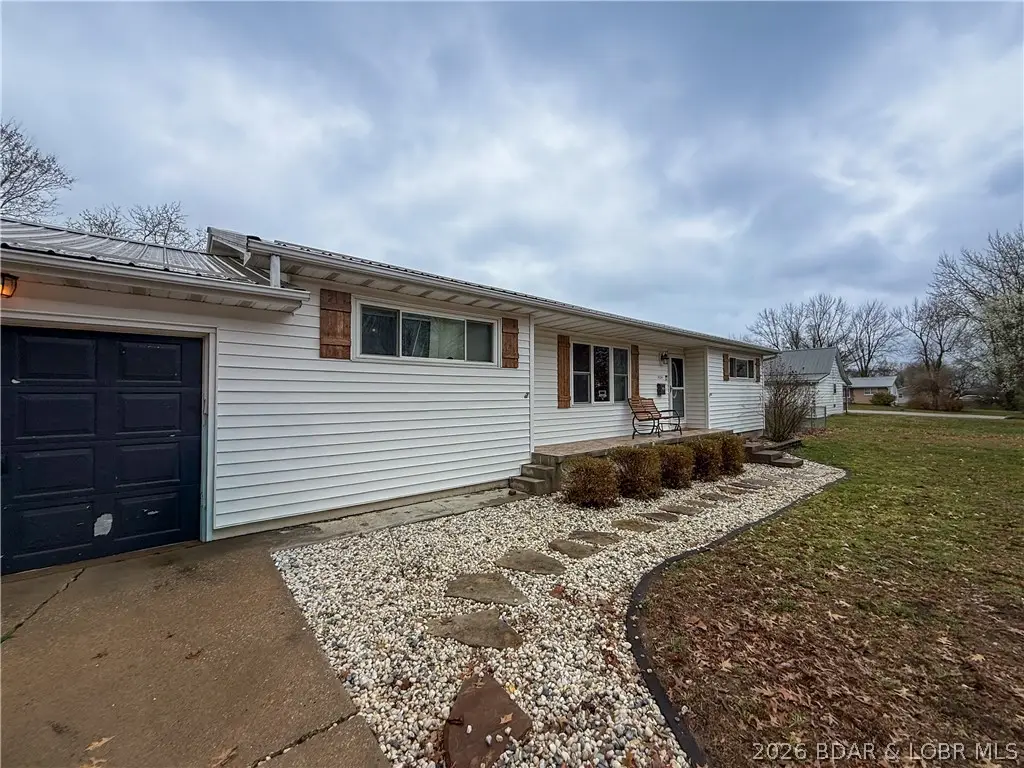 1404 S Roache St, California, MO 65018 - #1