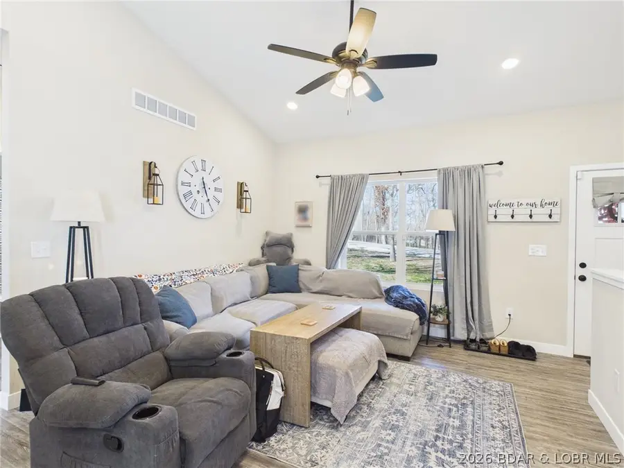 56 Nassau Circle, Village Of Four Seasons, MO 65049 - #3