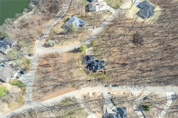 301 Turn Bridge Lane, Sunrise Beach, MO 65079