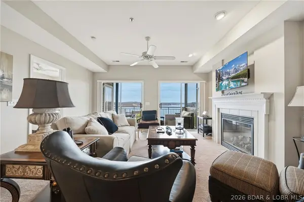 77 Palisades Lakeview Dr Drive #1B, Lake Ozark, MO 65049