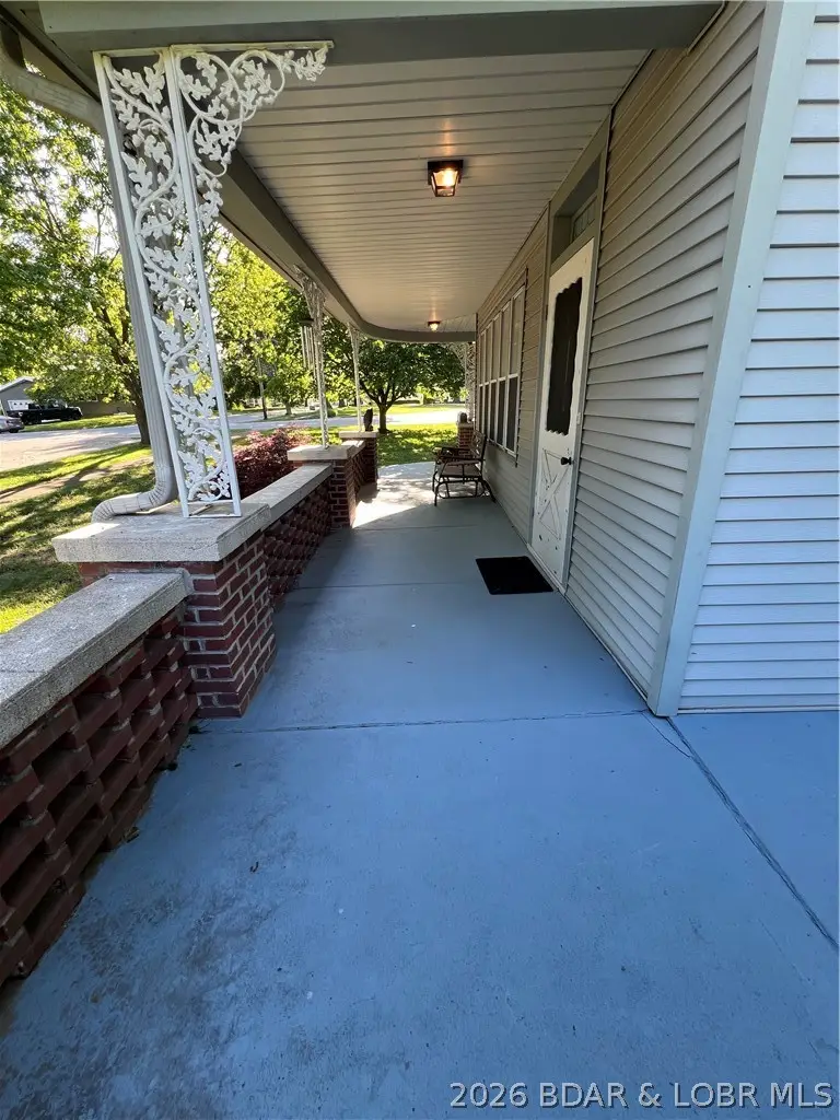 601 E Newton Street, Eldon, MO 65026 - #2