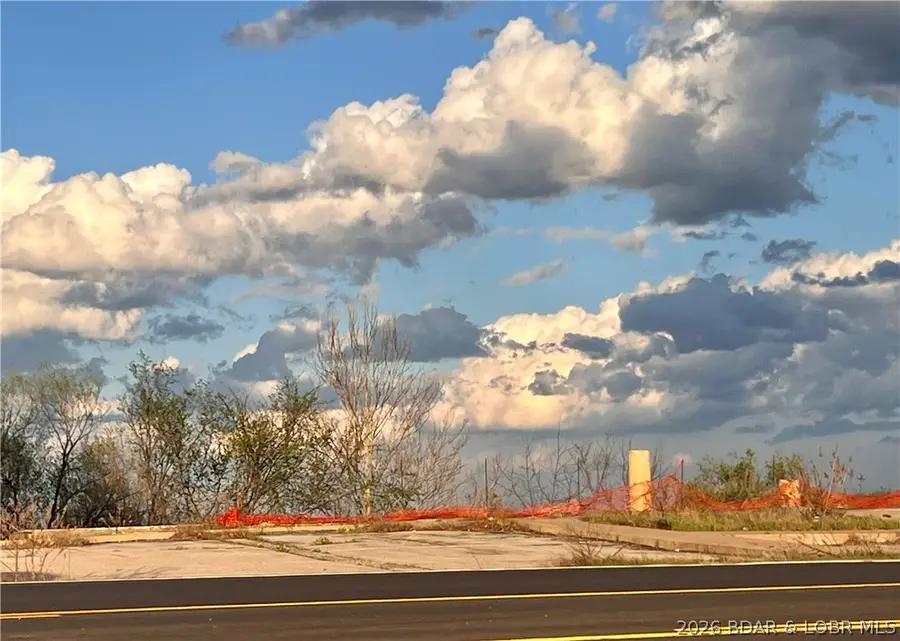 3285 Bagnell Dam Blvd, Lake Ozark, MO 65049 - #3