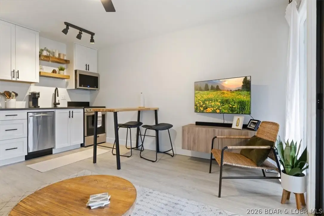 159 Southwood Shores Place #3B, Lake Ozark, MO 65049 - #1