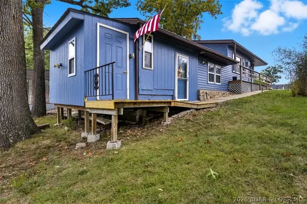 318 Long Acres Drive, Sunrise Beach, MO 65079