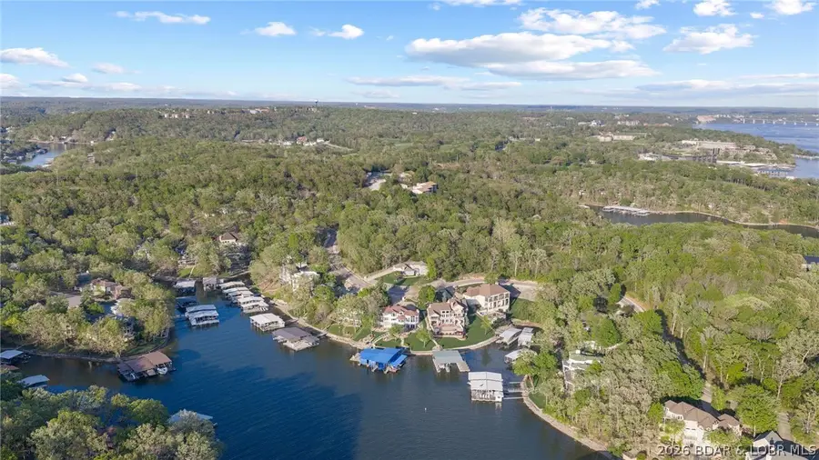 470 Regency Cove Drive, Village Of Four Seasons, MO 65047 - #2