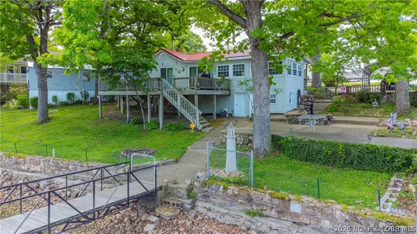 615 Zack Wheat Drive, Sunrise Beach, MO 65079