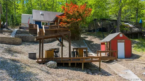 357 Bit O Heaven Drive, Camdenton, MO 65020