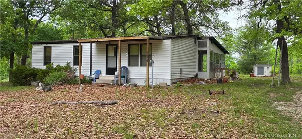3509 Doc Ridgeway Rd, Roach, MO 65787