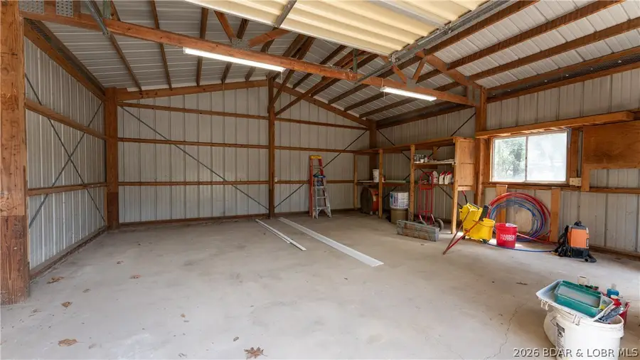 151 Illinois Street Ne, Camdenton, MO 65020 - #3