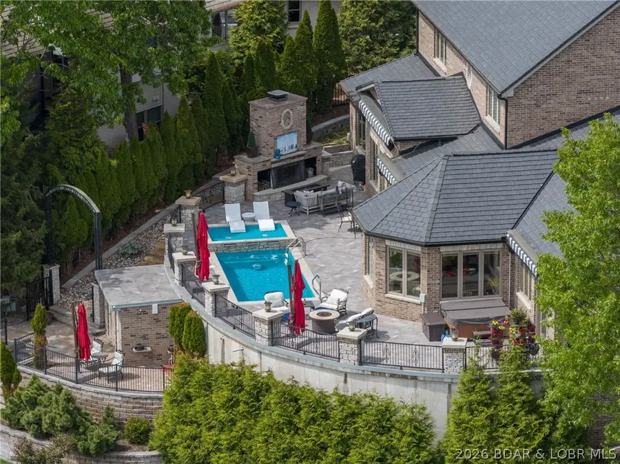 812 Cedar Crest Drive, Lake Ozark, MO 65049 - #2
