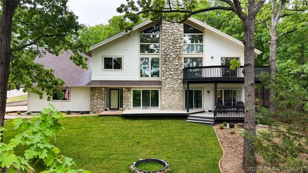 423 Hillside Road, Lake Ozark, MO 65049