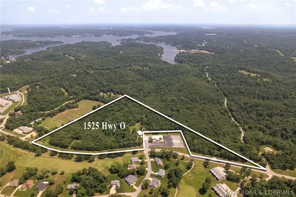 1525 O Road, Laurie, MO 65037