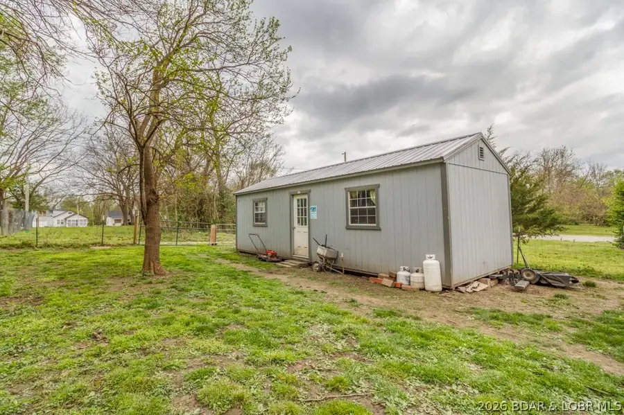 363 Jackson Avenue, Lebanon, MO 65536 - #2