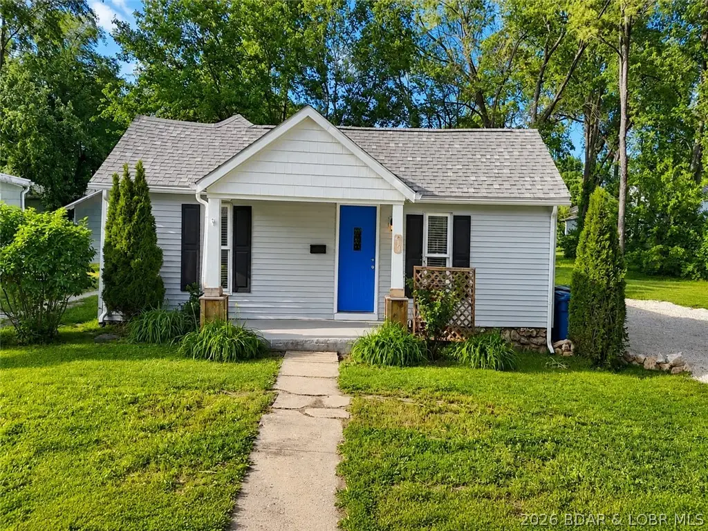 411 West North Street, Eldon, MO 65026 - #1