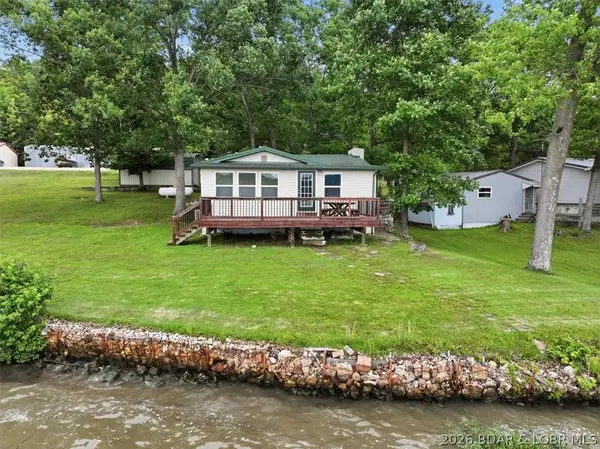 33724 Ivy Bend Road, Stover, MO 65078