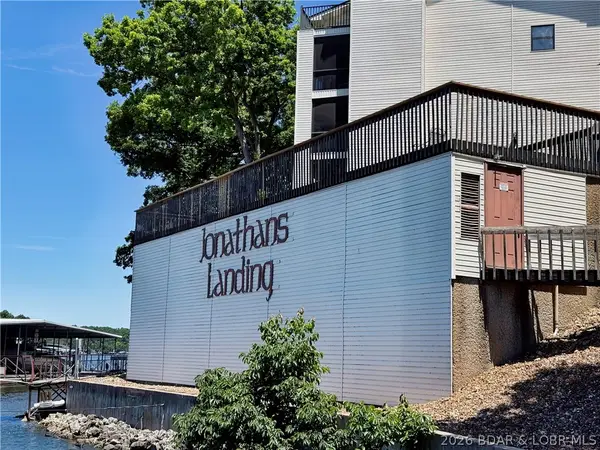 98 Jonathans Landing Drive #1E, Lake Ozark, MO 65049