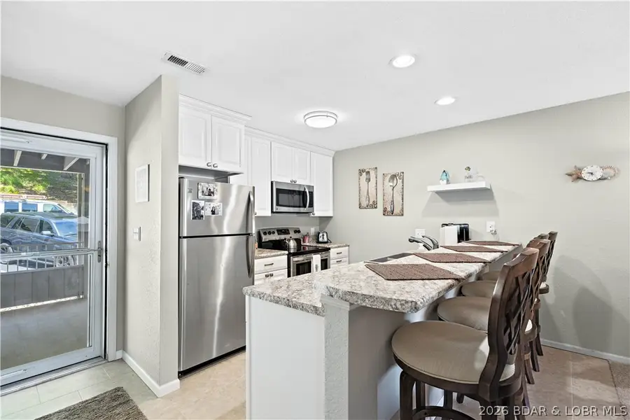 80 Regatta Bay Circle #3D, Lake Ozark, MO 65049 - #2