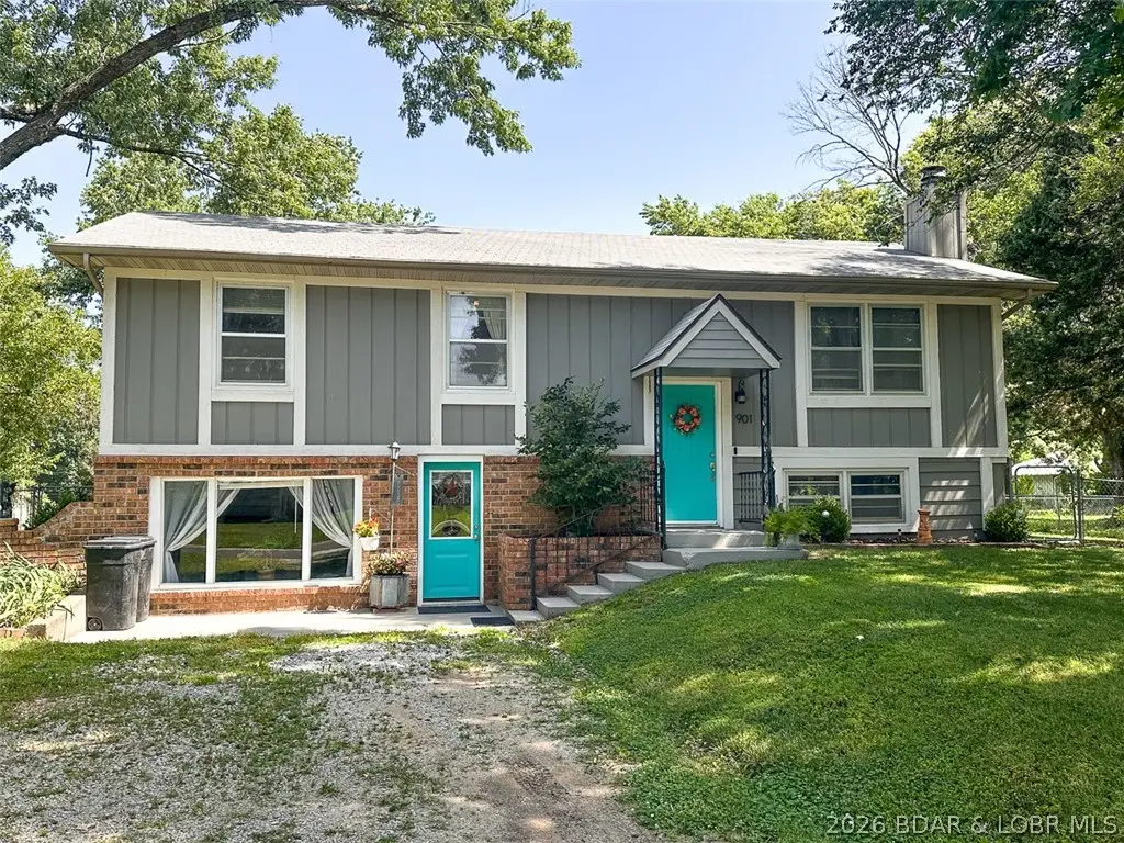 901 E Willow Street, Clinton, MO 64735 - #1