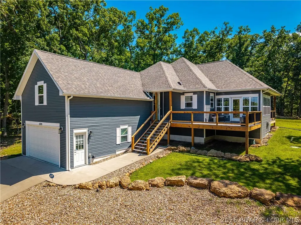 705 Cambridge Drive, Village Of Four Seasons, MO 65049 - #1