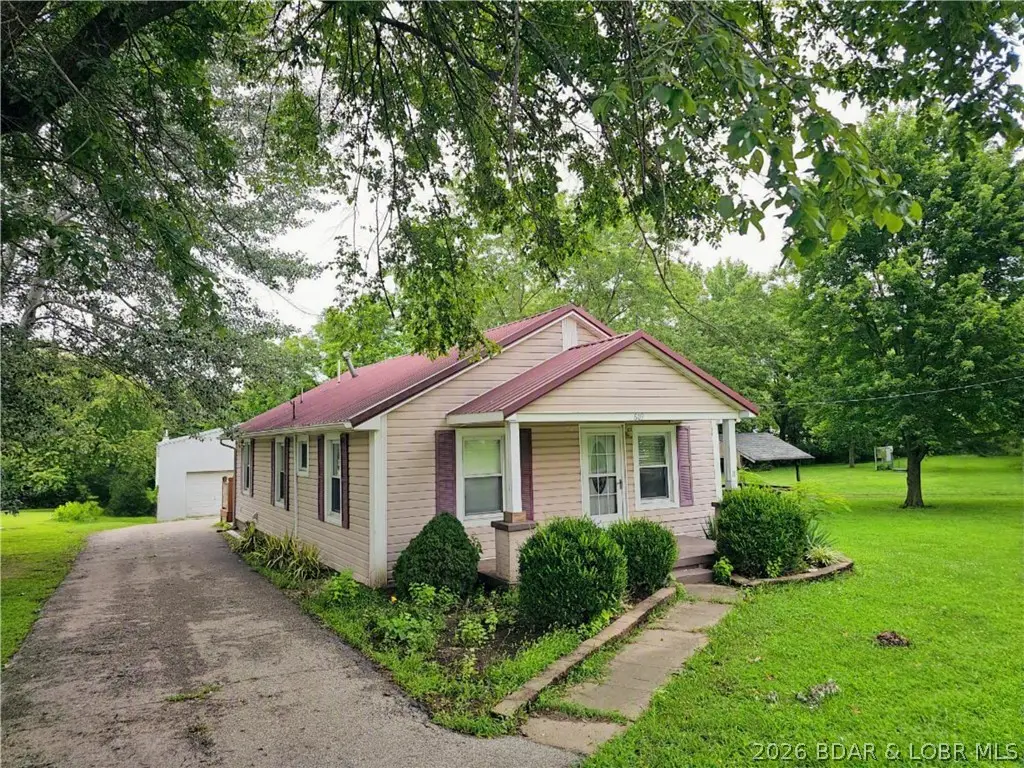 609 4th Street, Eldon, MO 65026 - #1