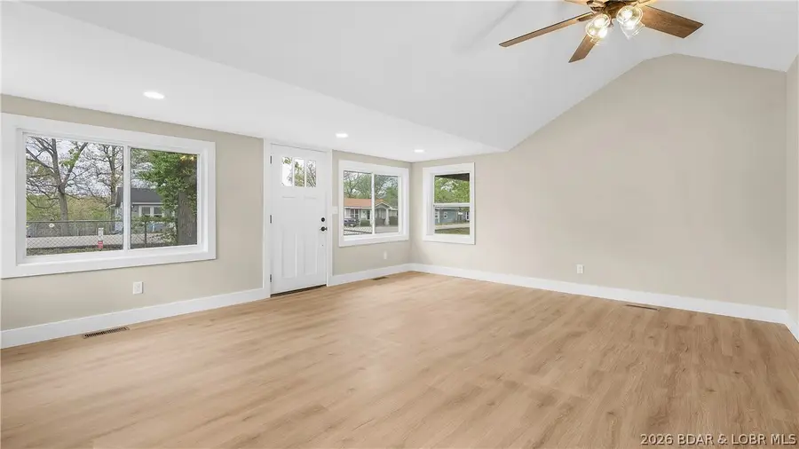 142 Wilkerson Avenue, Camdenton, MO 65020 - #2