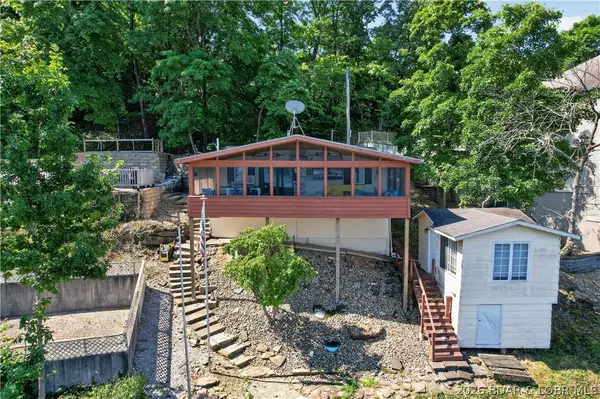 1688 Boot Dr, Camdenton, MO 65020