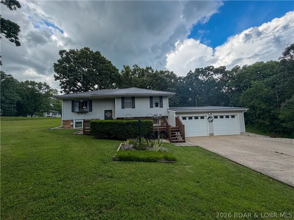 12777 Oak Leaf Dr, Versailles, MO 65084 - #1