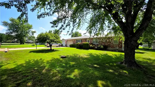 103 Williams Dr, Versailles, MO 65084