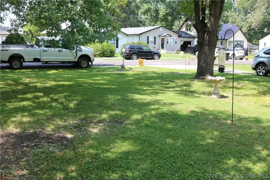 516 S Burke Street, Versailles, MO 65084 - #3