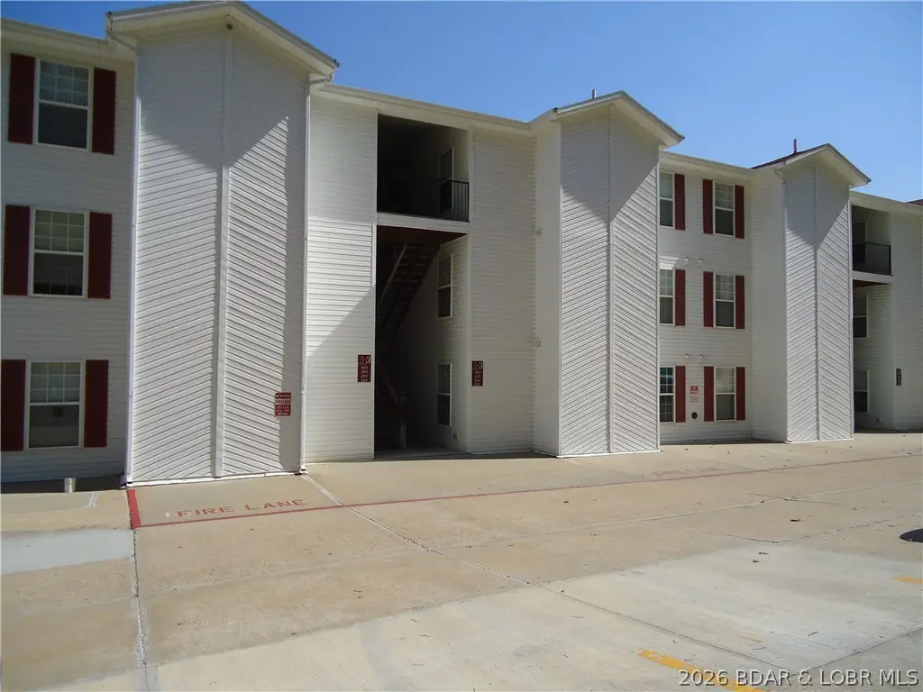 40 Lighthouse Road #3-201, Lake Ozark, MO 65049 - #1