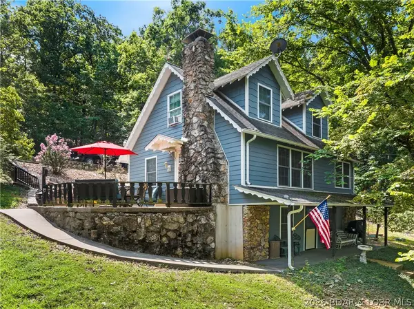 54 Curvy Road, Camdenton, MO 65020