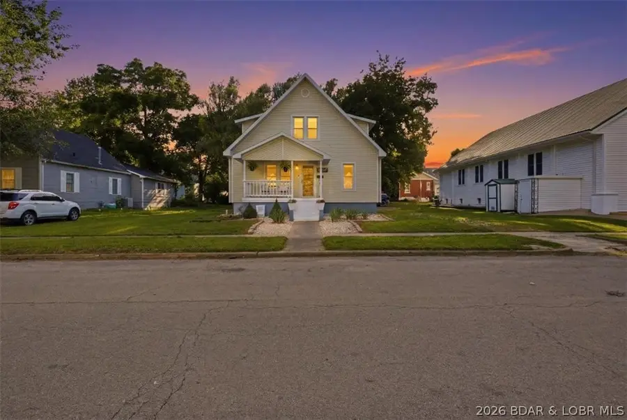 209 N Maple Street, Eldon, MO 65026 - #2
