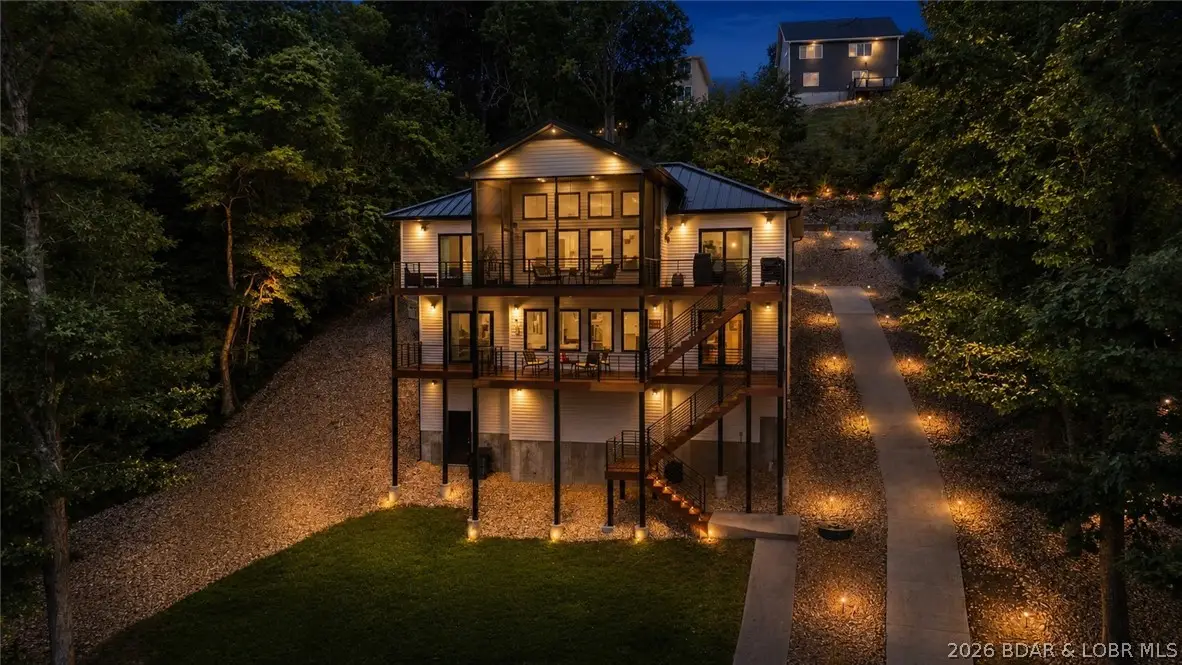 1169 Beacon Pointe Circle, Lake Ozark, MO 65049 - #1