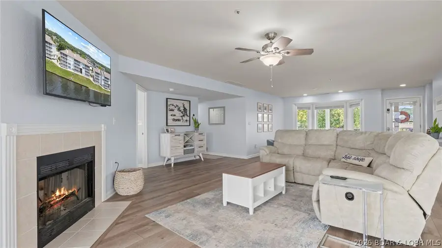 442 Regatta Bay Drive #3A, Village Of Four Seasons, MO 65049 - #3