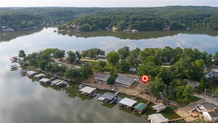 801 Applewood Drive, Edwards, MO 65326 - #3