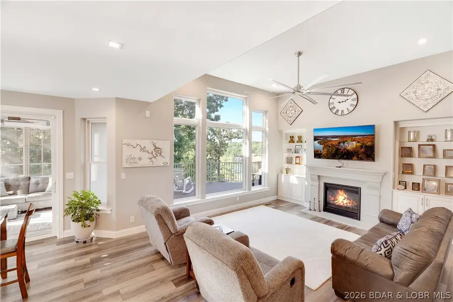 22 Bella Terra Court, Sunrise Beach, MO 65079 - #2