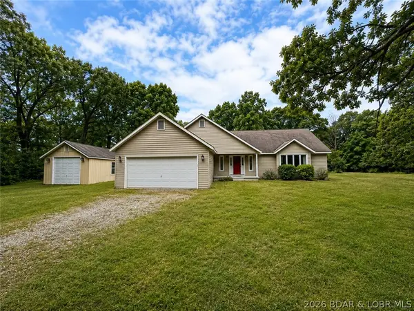 31365 Haddon Place, Edwards, MO 65326