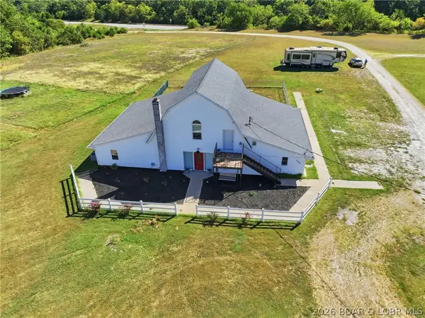 186 Carnahan Road, Macks Creek, MO 65786