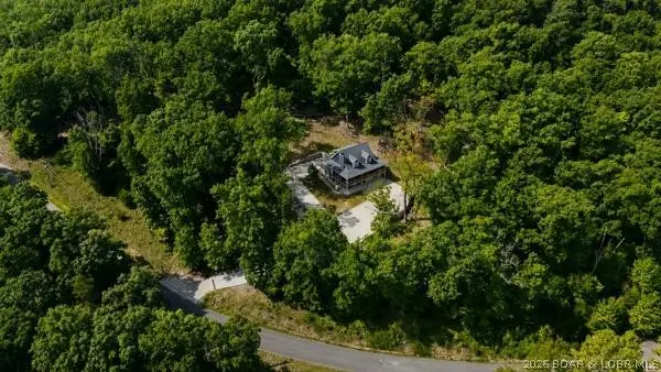 7930 Eagle Bay Drive, Gravois Mills, MO 65037