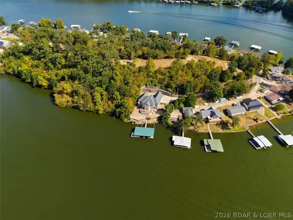 1239 Fowlers Point, Camdenton, MO 65020
