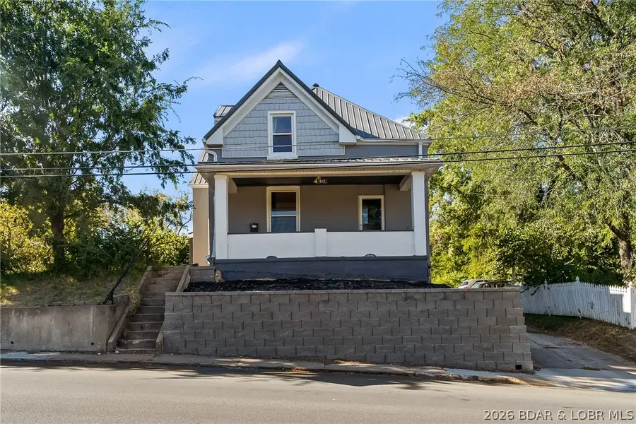 912 Broadway Street, Jefferson City, MO 65101 - #2