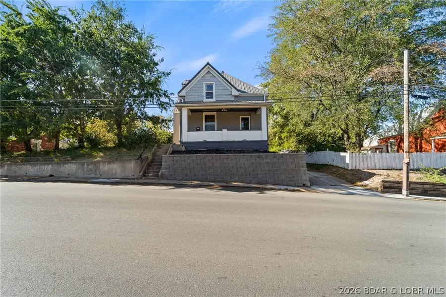 912 Broadway Street, Jefferson City, MO 65101 - #3